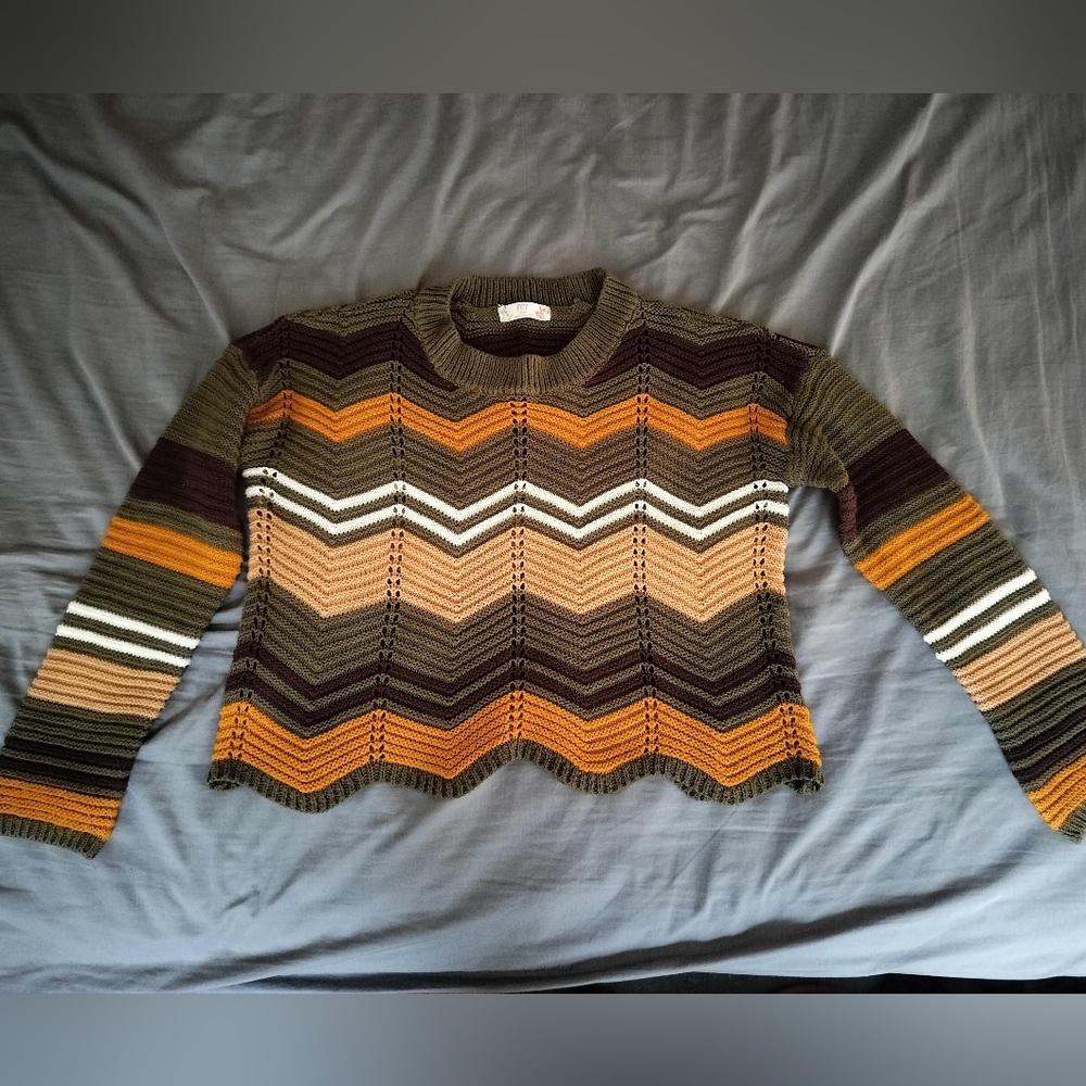 Chevron Patterned Multicolor Sweater - image 1